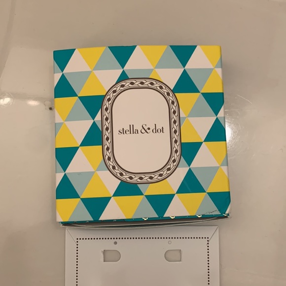 Stella & Dot Reversible Silver/Gold Wave Hoops - Picture 2 of 5